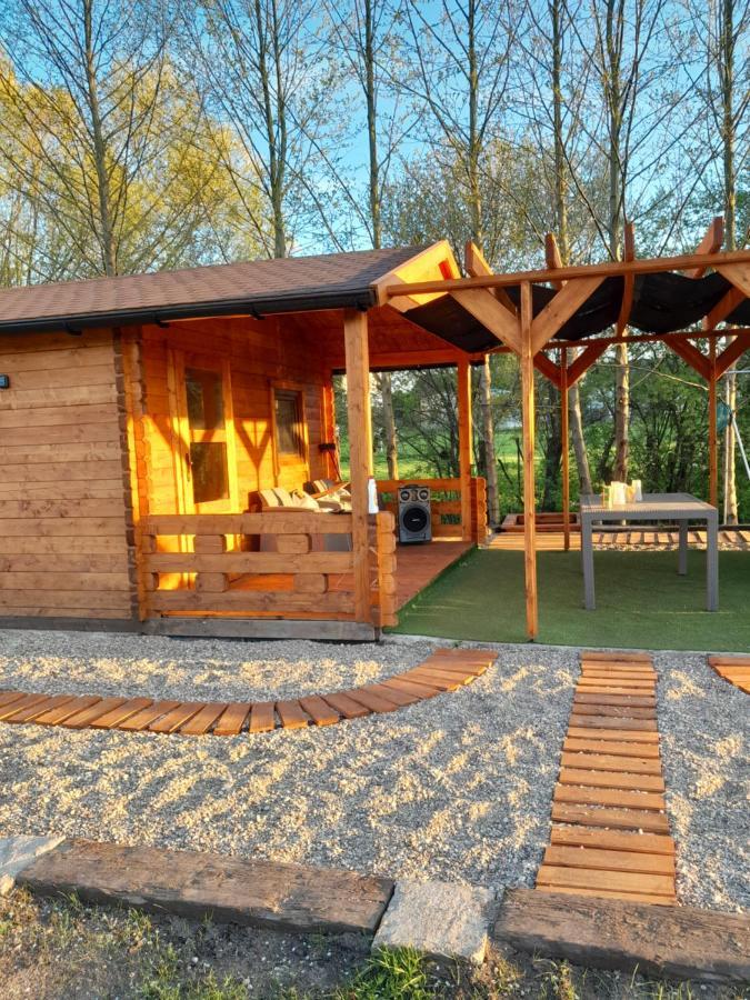 Pensjonat Agroturystyczny Pod Modrzewiem Acomodação com café da manhã Florczaki Exterior foto